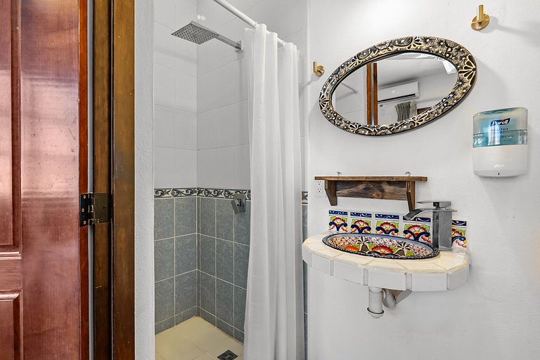 Private Boutique Hotel, Groups up to 48 Guests