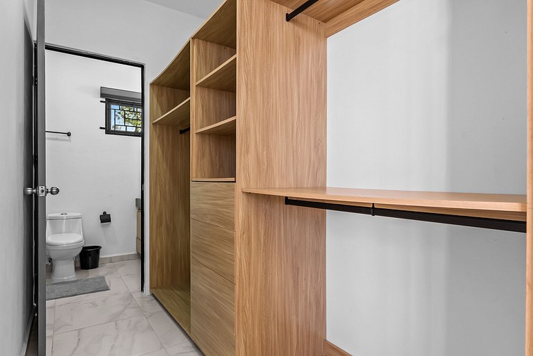 Modern 3-bedroom, 2-bath Home, Pool, Playground