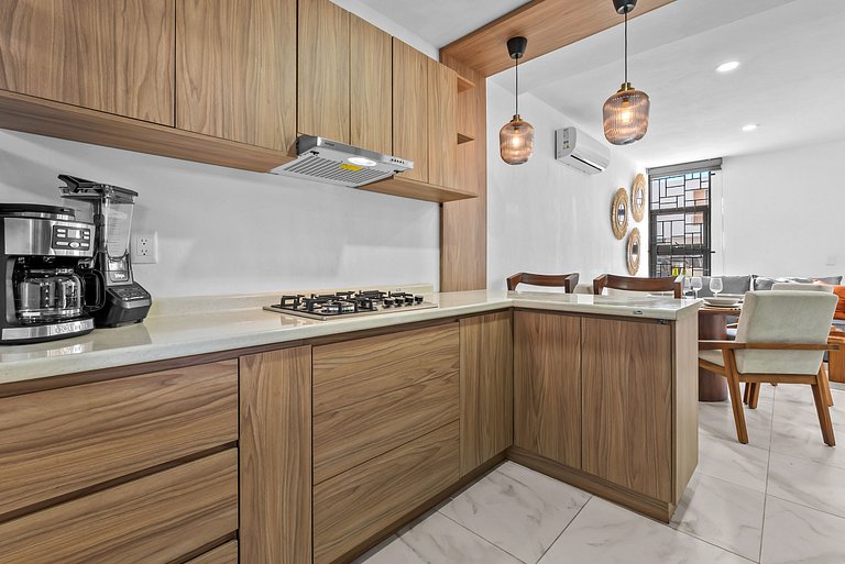 Modern 3-bedroom, 2-bath Home, Pool, Playground