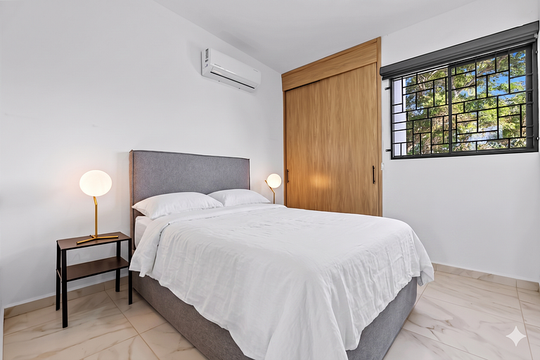Modern 3-bedroom, 2-bath Home, Pool, Playground