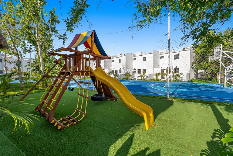 Modern 3-bedroom, 2-bath Home, Pool, Playground