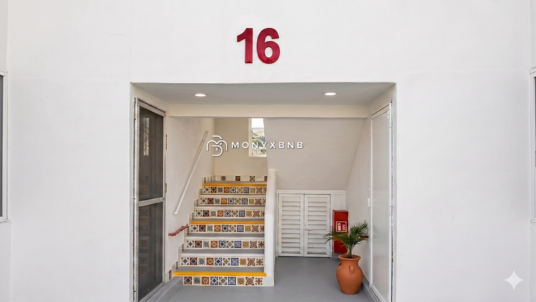 Gran Marina, 4 habitaciones, 2 baños, estacionamiento
