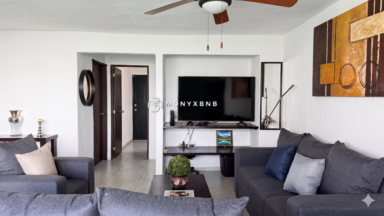 Gran Marina, 4 habitaciones, 2 baños, estacionamiento
