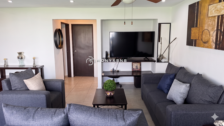 Gran Marina, 4 habitaciones, 2 baños, estacionamiento