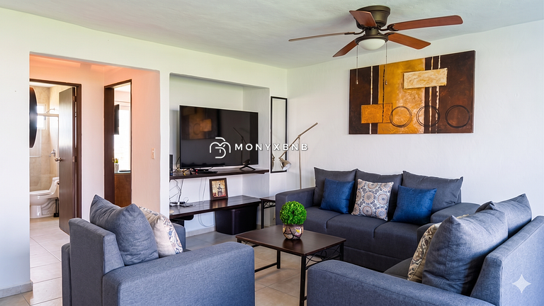 3-Condo Bundle Condominios La Marina: 6BR + Pool