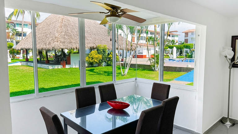 Gran Marina, 6 habitaciones, 4 baños, Parking