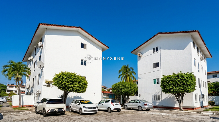 Gran Marina, 4 habitaciones, 2 baños, estacionamiento