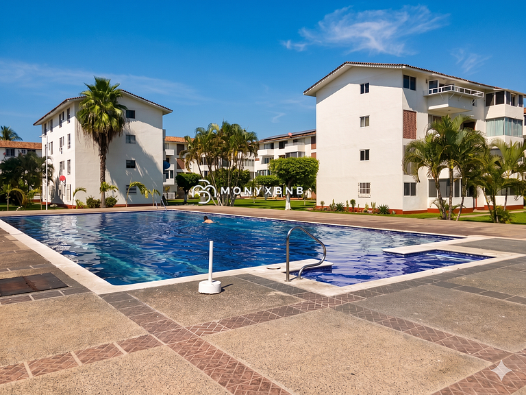 3-Condo Bundle Condominios La Marina: 6BR + Pool