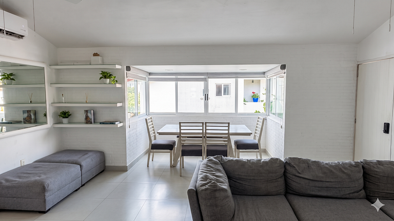 Beautiful apartment in La Marina Condominiums
