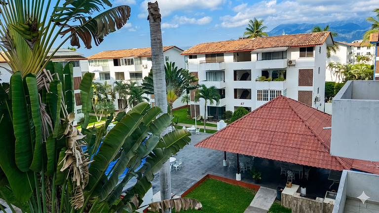 Beautiful apartment in La Marina Condominiums