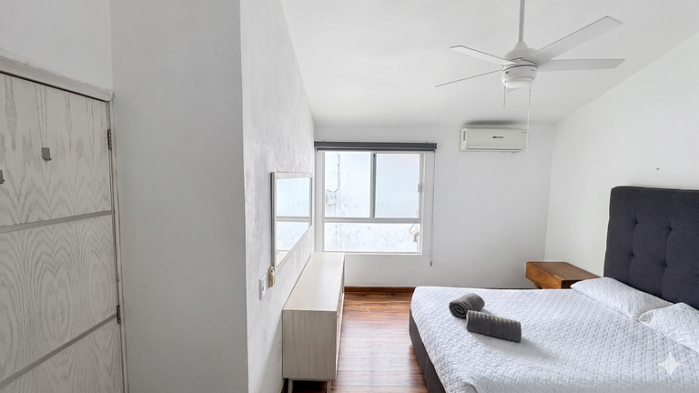 Beautiful apartment in La Marina Condominiums