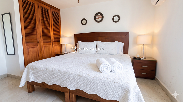 3-Condo Bundle Condominios La Marina: 6BR + Pool