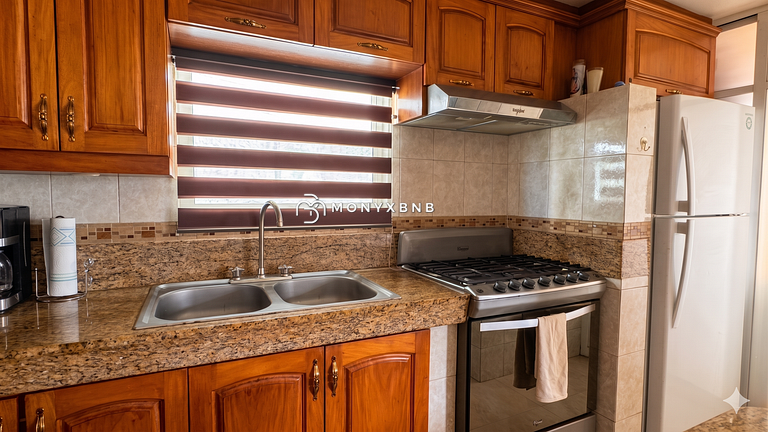 Gran Marina, 4 habitaciones, 2 baños, estacionamiento