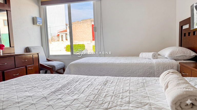 3-Condo Bundle Condominios La Marina: 6BR + Pool