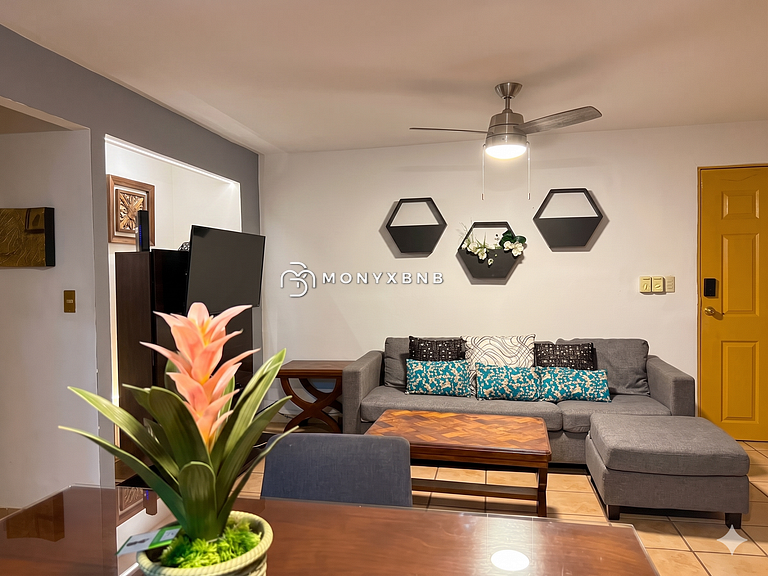 3-Condo Bundle Condominios La Marina: 6BR + Pool