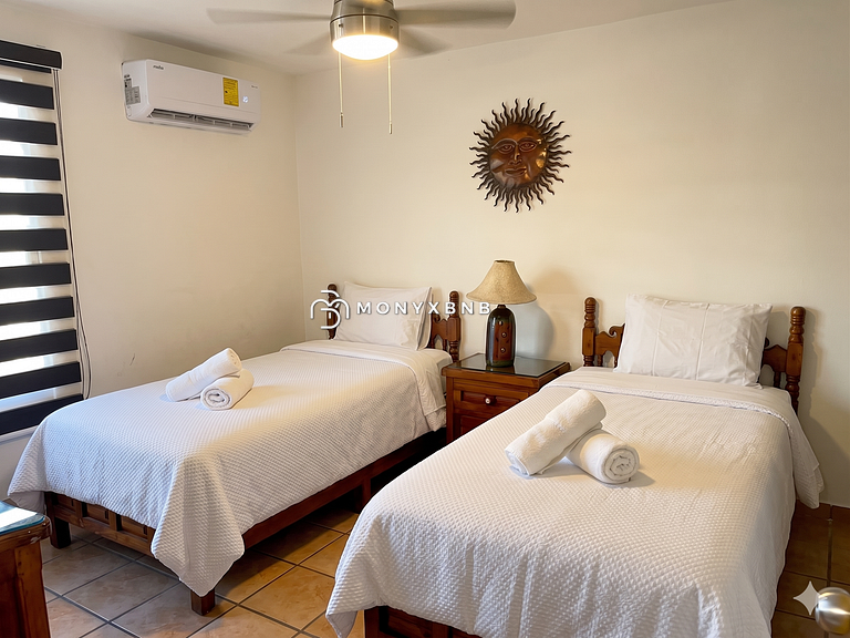 3-Condo Bundle Condominios La Marina: 6BR + Pool