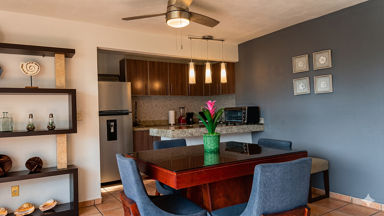 Gran Marina, 6 habitaciones, 4 baños, Parking