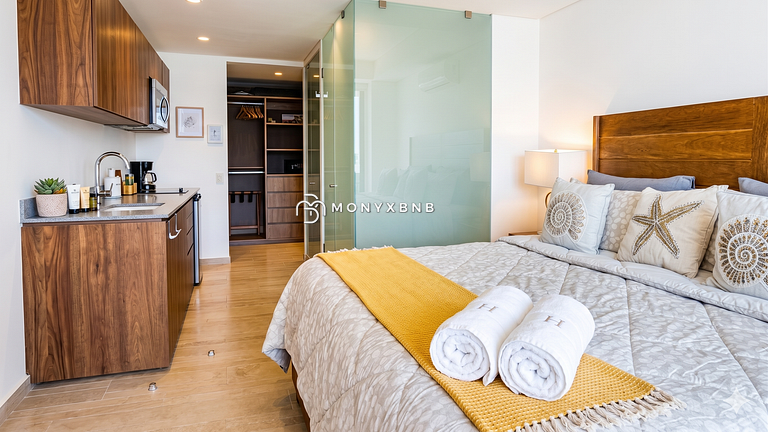 Nima Bay Marina stay: luxury and pool by Monyxbnb