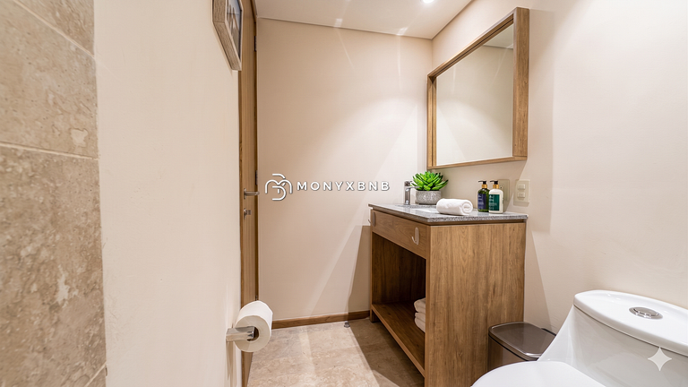 Nima Bay Marina stay: luxury and pool by Monyxbnb