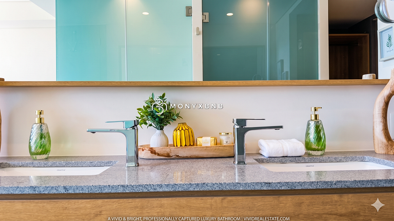 Nima Bay Marina stay: luxury and pool by Monyxbnb