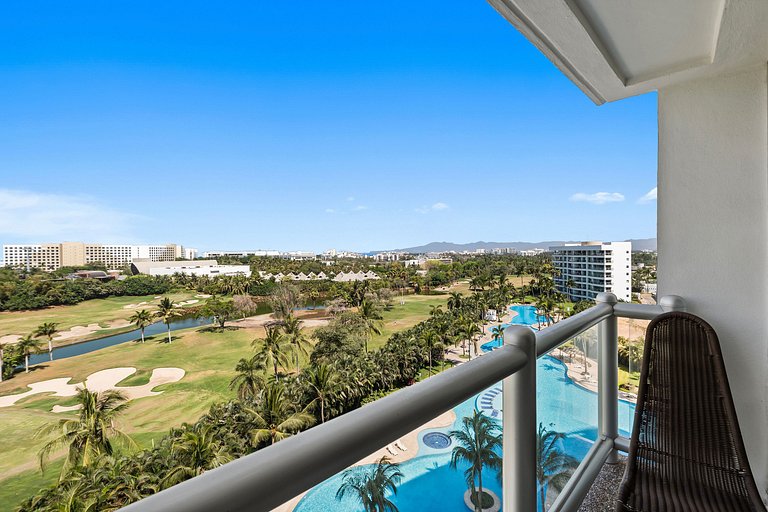 Apartamento de lujo frente a la playa con acceso al complejo