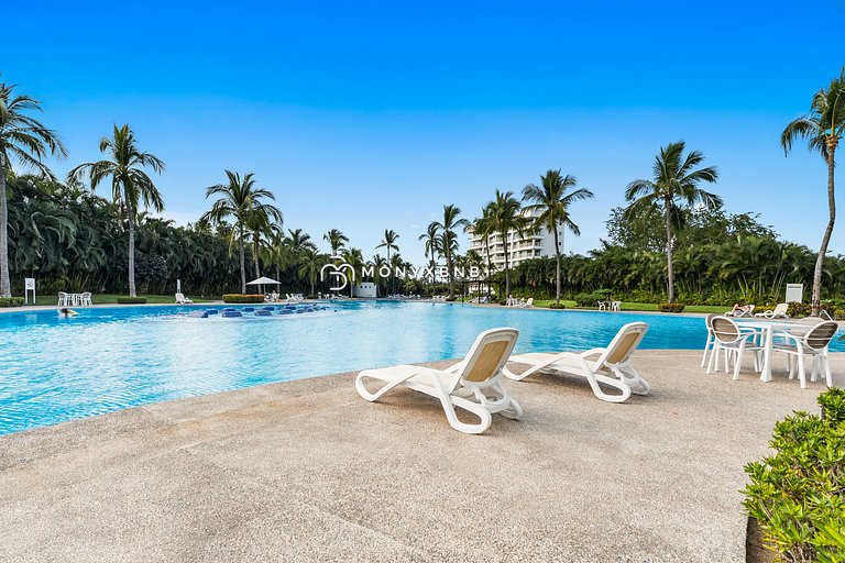 Luxury Condo with Vidanta access, pool and beach