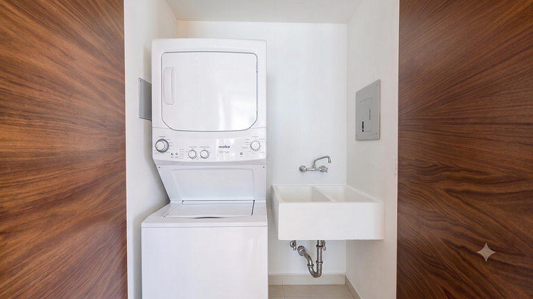 Luxury Vallarta Marina 1BR, 180° Balcony & Golf Views