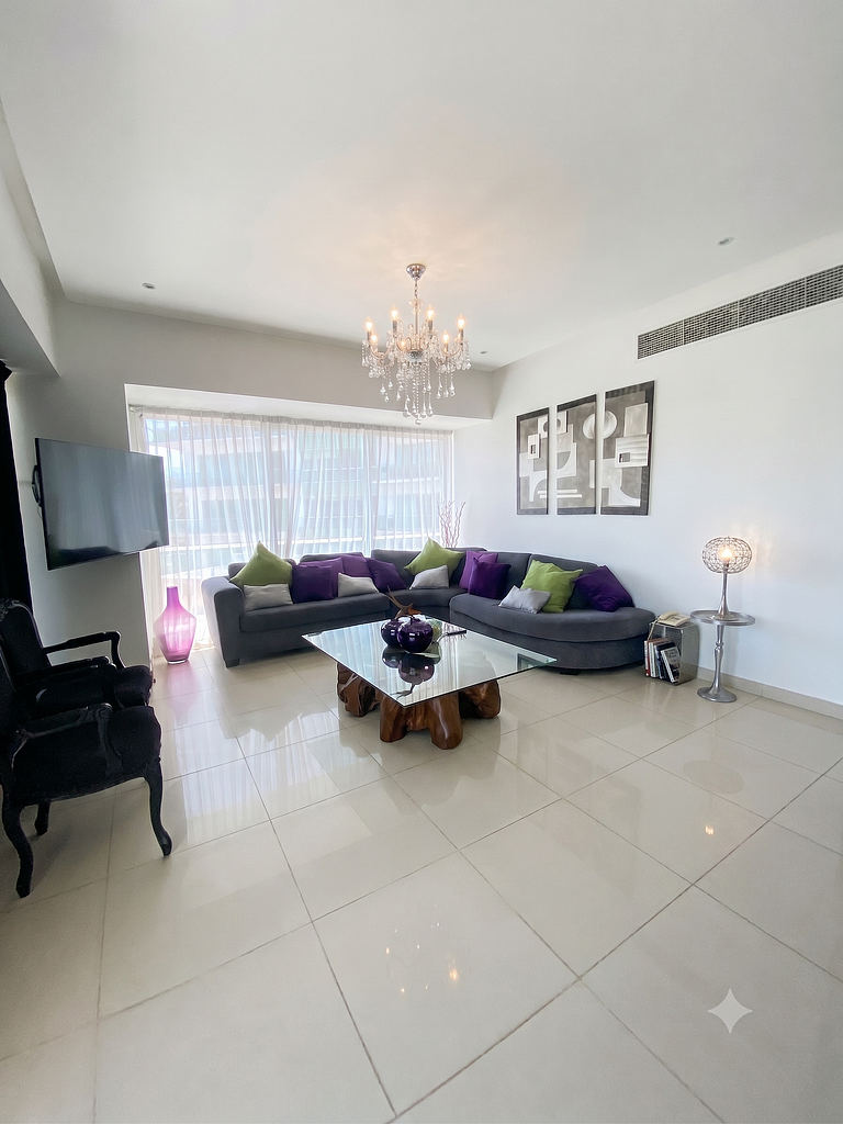 Luxury Icon · Condo Moderno 1BR