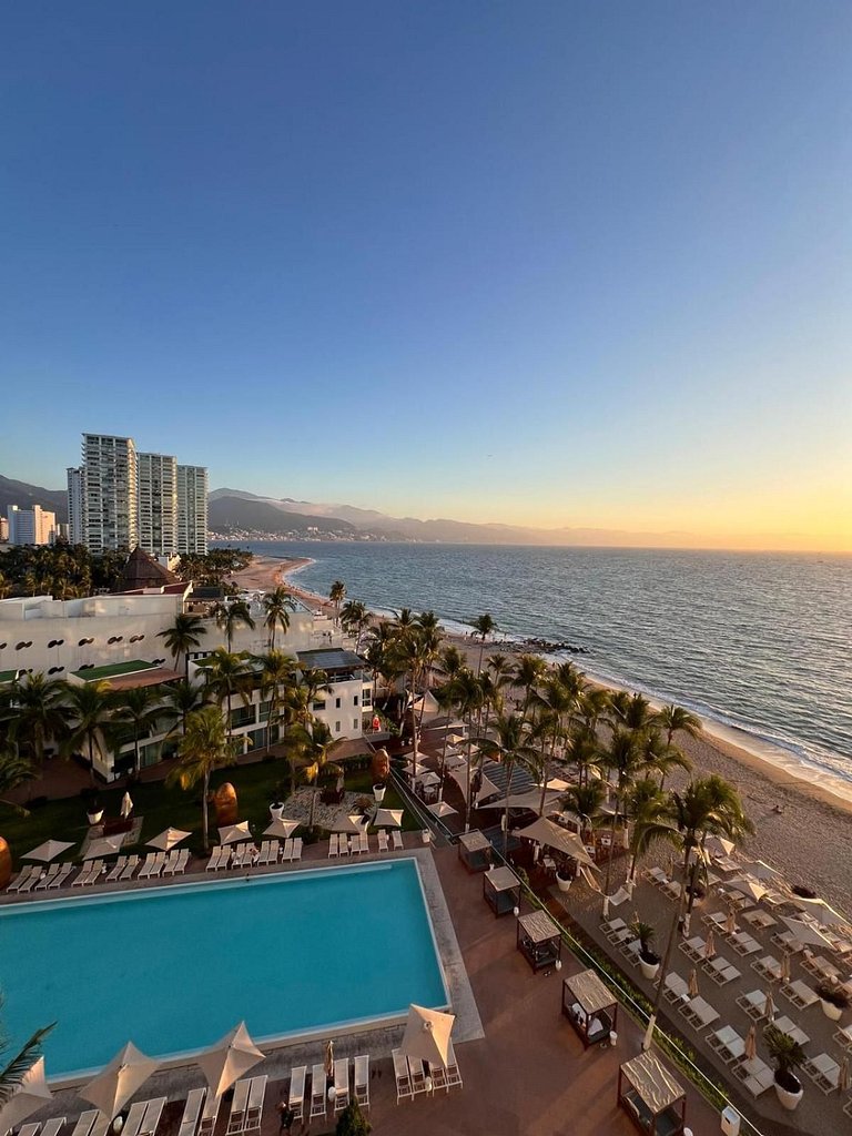 Icon Vallarta · Estilo, Confort y Piscina