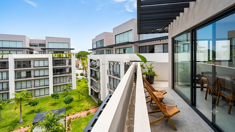 Lujoso apartamento de dos plantas con 3 dormitorios y 3,5 ba