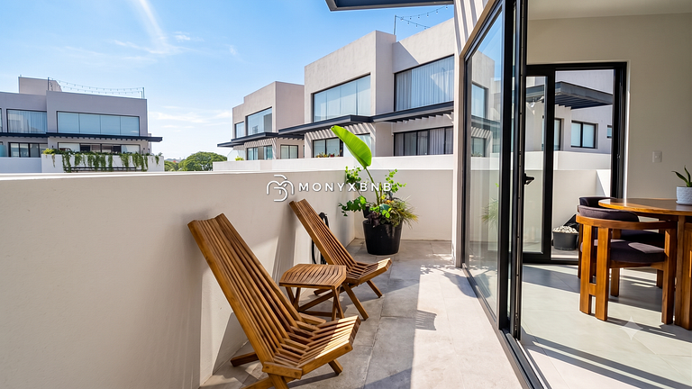 Lujoso apartamento de dos plantas con 3 dormitorios y 3,5 ba