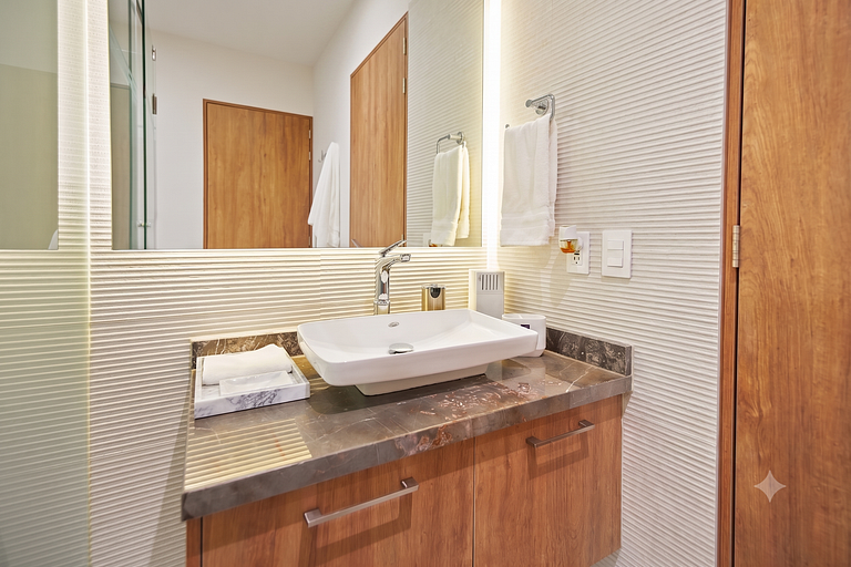 Bahiban a pie de playa de 3 habitaciones, 3 baños, jacuzzi y