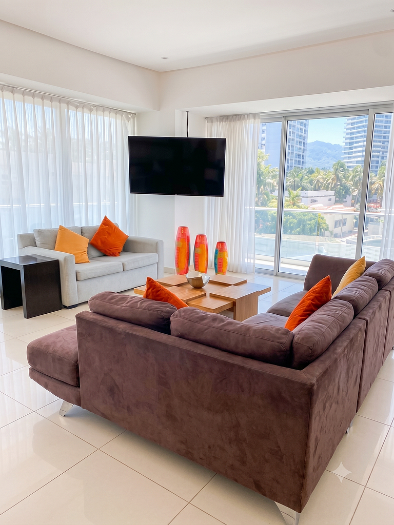 Icon Vallarta · Elegant Condo with Pool Oceanfront