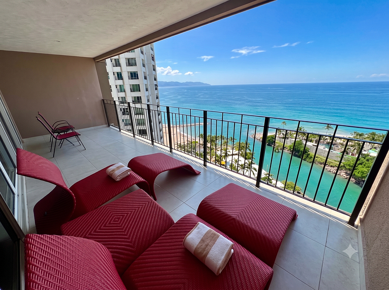 Apartamento de 2 dormitorios en planta alta con vista al mar