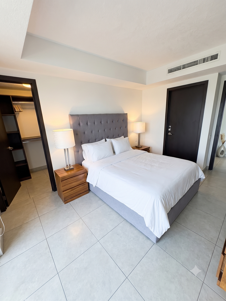 Venetian 1BR Panoramic Oceanview