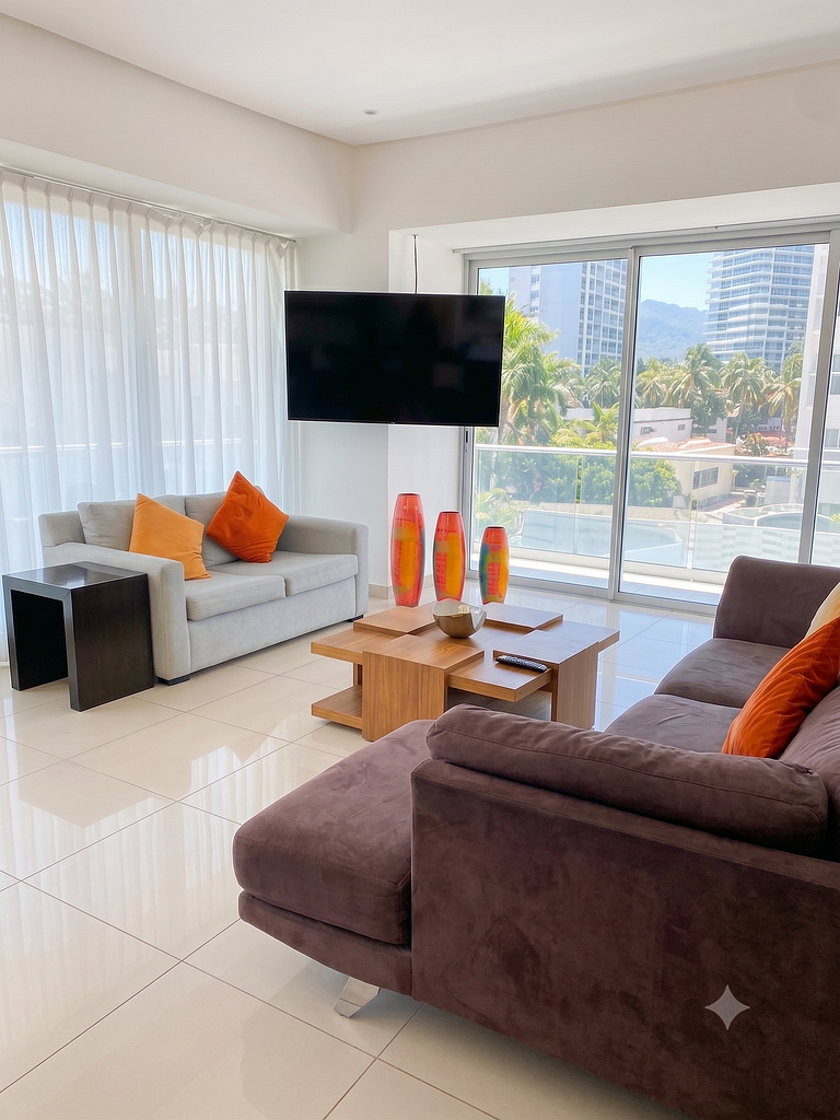 Icon Vallarta · Elegant Condo with Pool Oceanfront