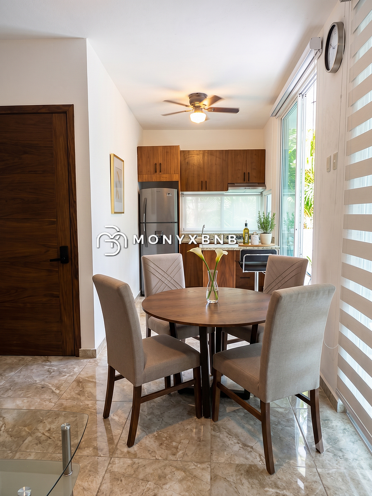 Deluxe Suite Near Romantic Zone and Beach