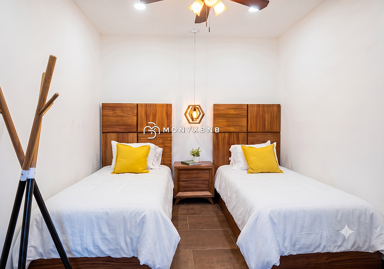Charming villa by Monyxbnb
