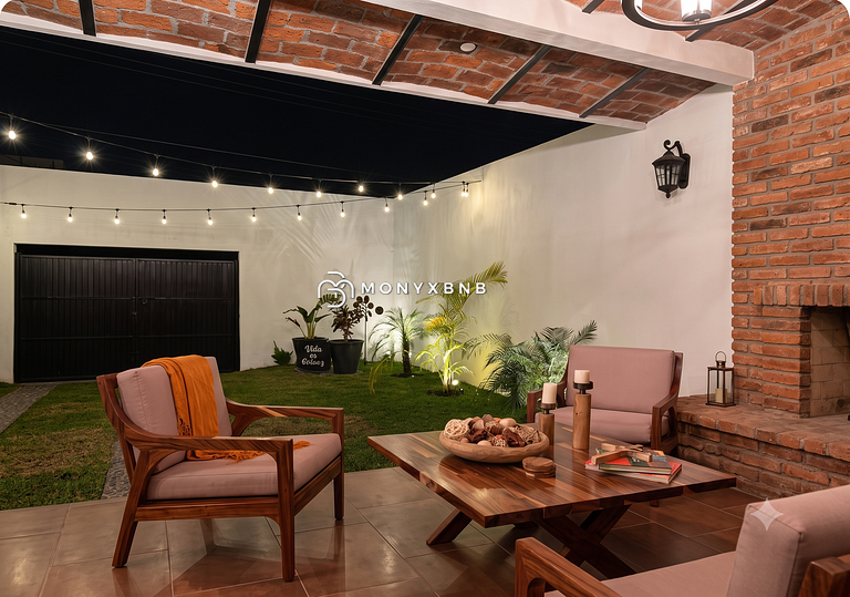 Charming villa by Monyxbnb