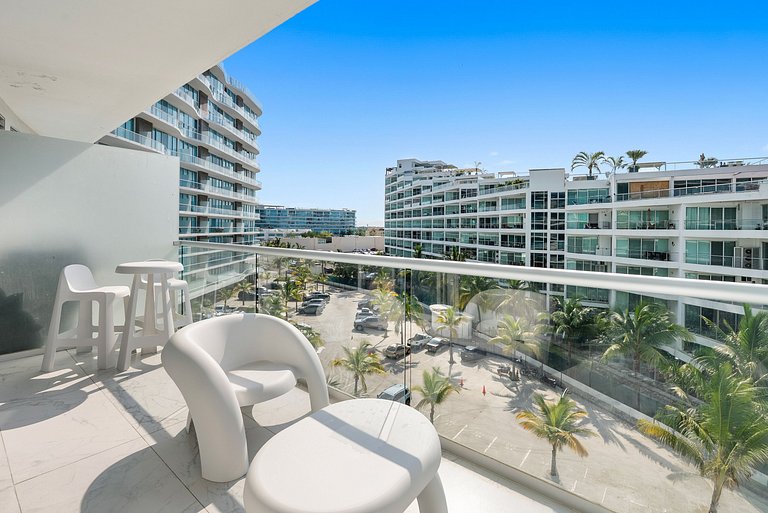 Luxury Oceanfront 2BR | Maritima Nuevo Vallarta