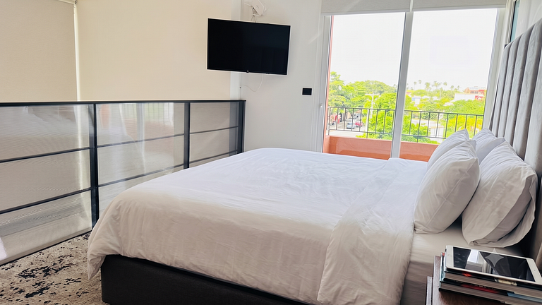 Zoho Skies Urban Vista 2-Story 2-Bdr 2-Bath Condo