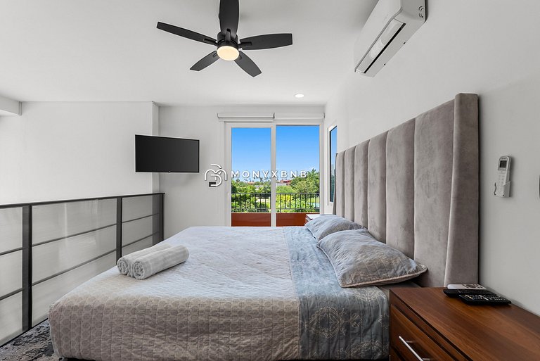 Zoho Skies Urban Vista 2-Story 2-Bdr 2-Bath Condo