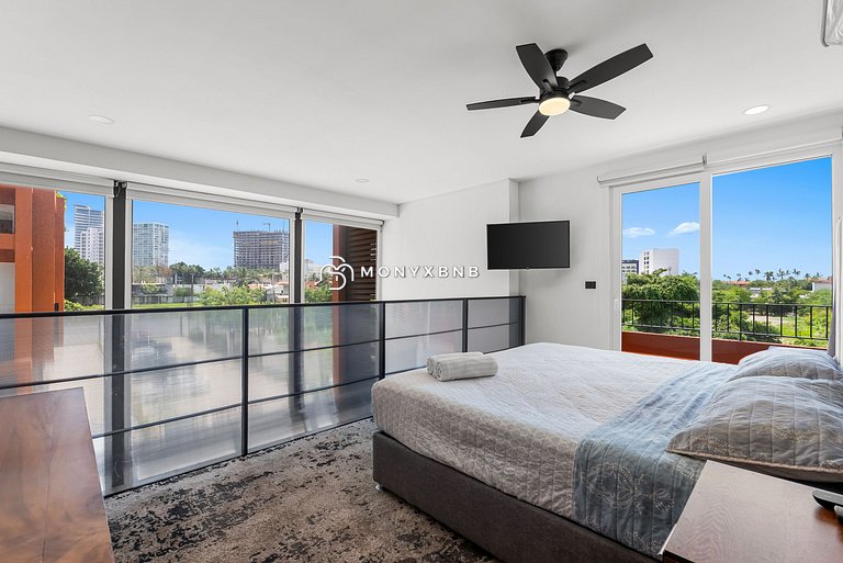 Zoho Skies Urban Vista 2-Story 2-Bdr 2-Bath Condo