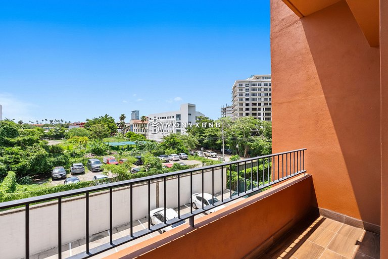 Zoho Skies Urban Vista 2-Story 2-Bdr 2-Bath Condo