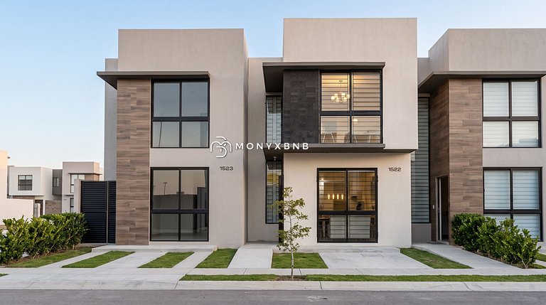 Casa Ivarica Spacious Home for 20 in Residential