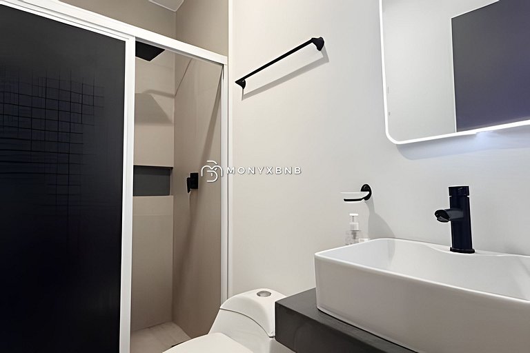 Billar, jacuzzi, presto sillas y mesa playa