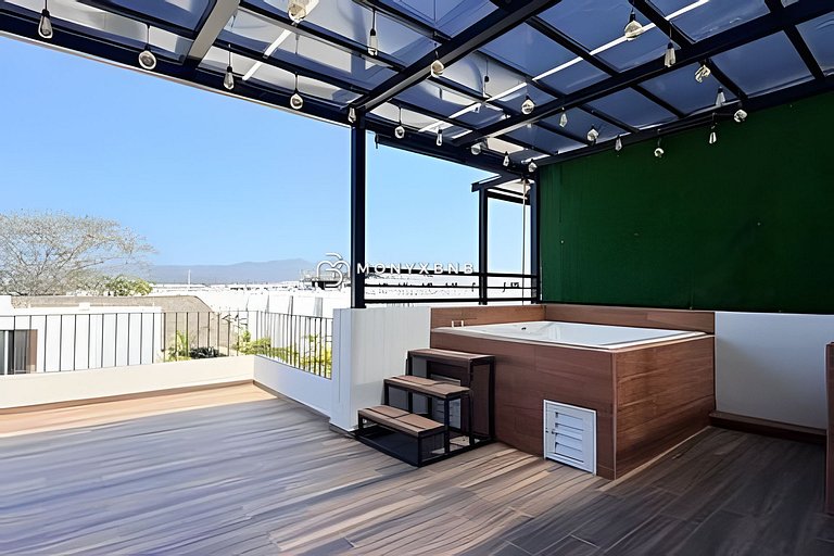 Billar, jacuzzi, presto sillas y mesa playa