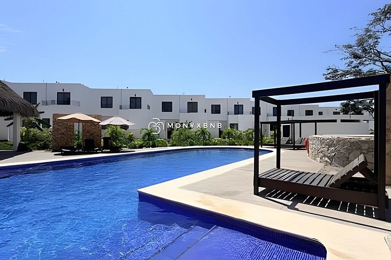 Billar, jacuzzi, presto sillas y mesa playa