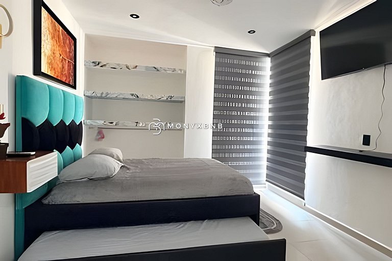 Billar, jacuzzi, presto sillas y mesa playa