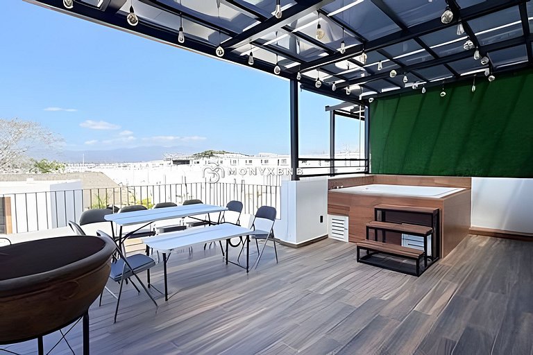 Billar, jacuzzi, presto sillas y mesa playa